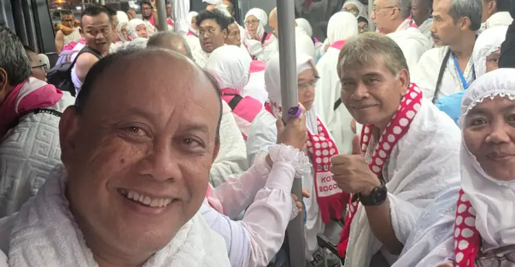 Kepala BGN Dadan Hindayana Naik Haji Jalur Reguler, Rela Antre 12 Tahun